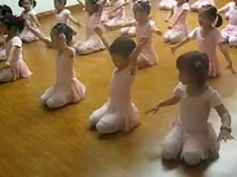 小星星洗澡,小乌鸦爱妈妈钢琴谱