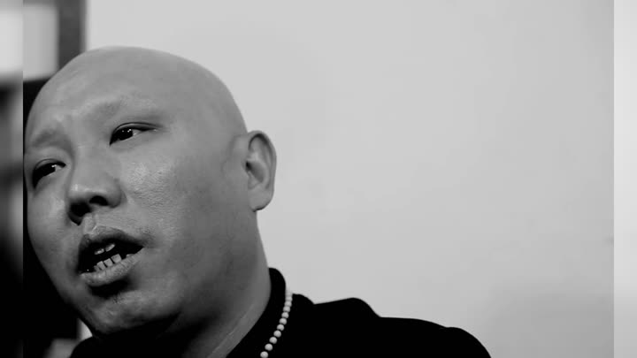 中国唯一原创跨界艺人(京城怪才-郑淇文)采访视频 本视频暂不支持播放